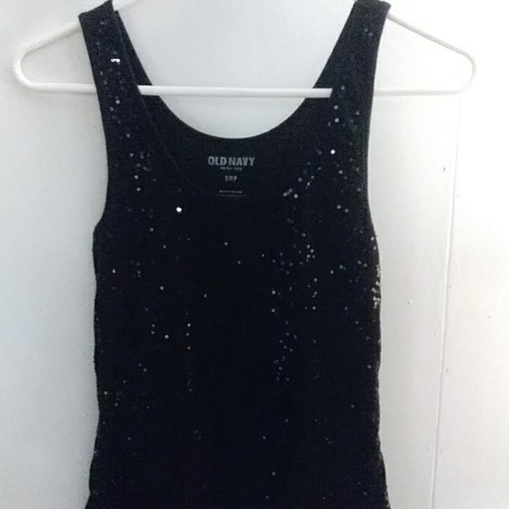 Old Navy adorable sequined tank